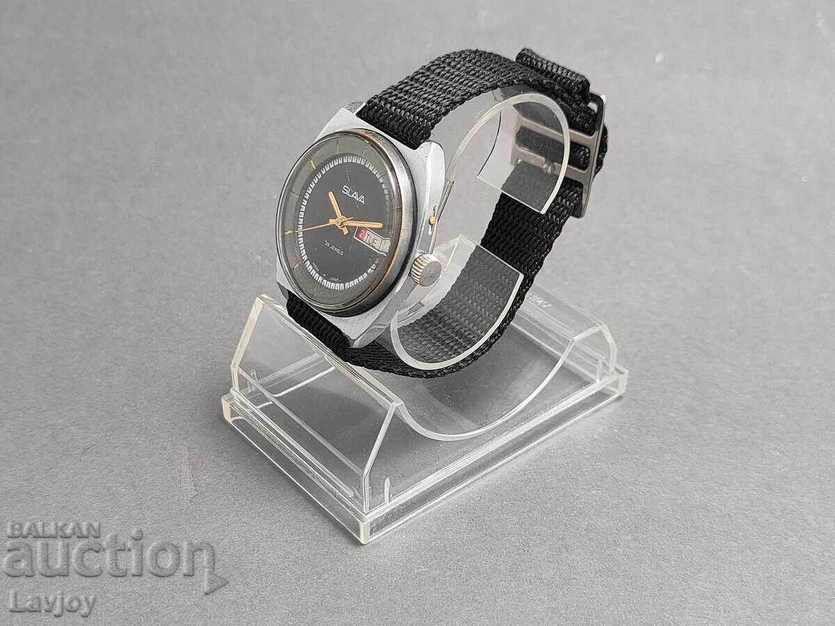 Auction  Glory Slava black dial retro model