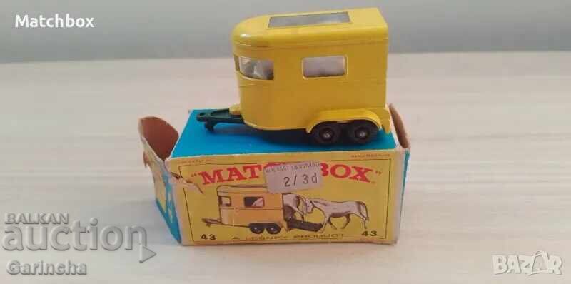 Matchbox England 1/64 with price 50.00 BGN | € 25.56