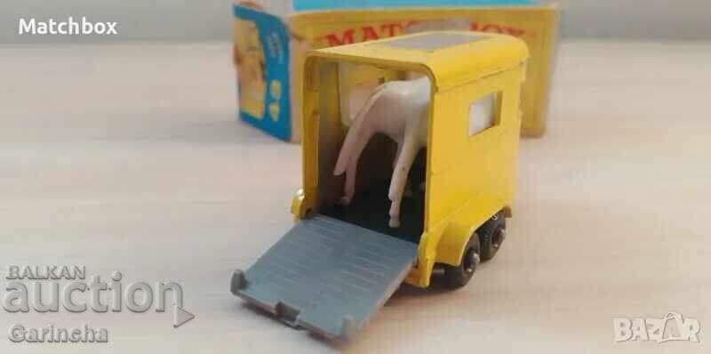 Delivery of Matchbox England 1/64