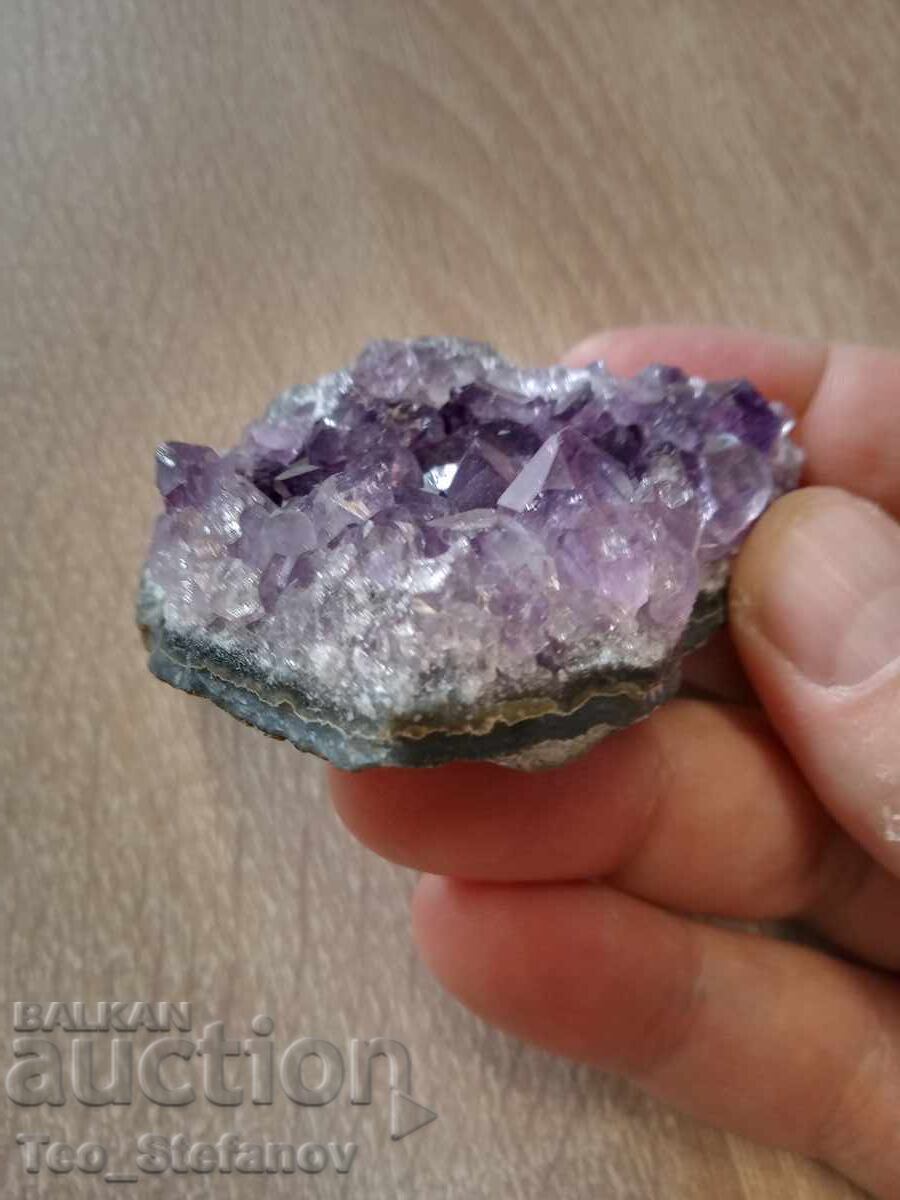Amethyst crystals with price 25.00 BGN | € 12.78 Amethyst crystals with price 25.00 BGN | € 12.78