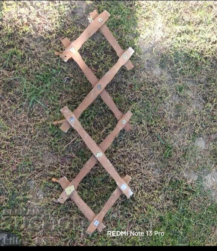 Wooden accordion-style hanger with price 20.00 BGN | € 10.23