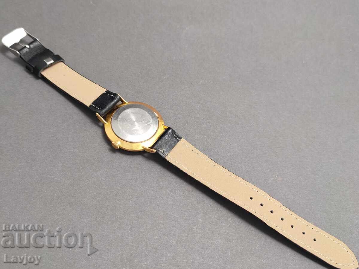 Delivery of *Poljot* ☭Poljot☭ 17 jewels gold-plated Delivery of *Poljot* ☭Poljot☭ 17 jewels gold-plated