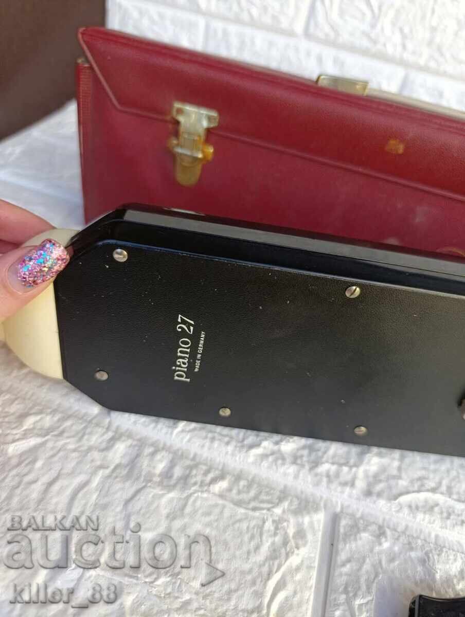 Delivery of HOHNER Working