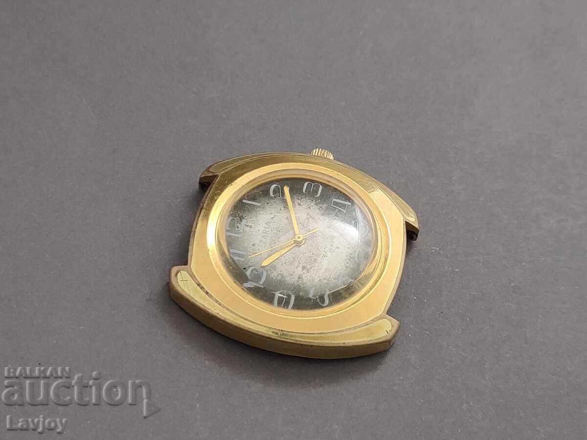 Zaria Zarya Gold-Plated Retro Wristwatch with price 65.00 BGN | € 33.23