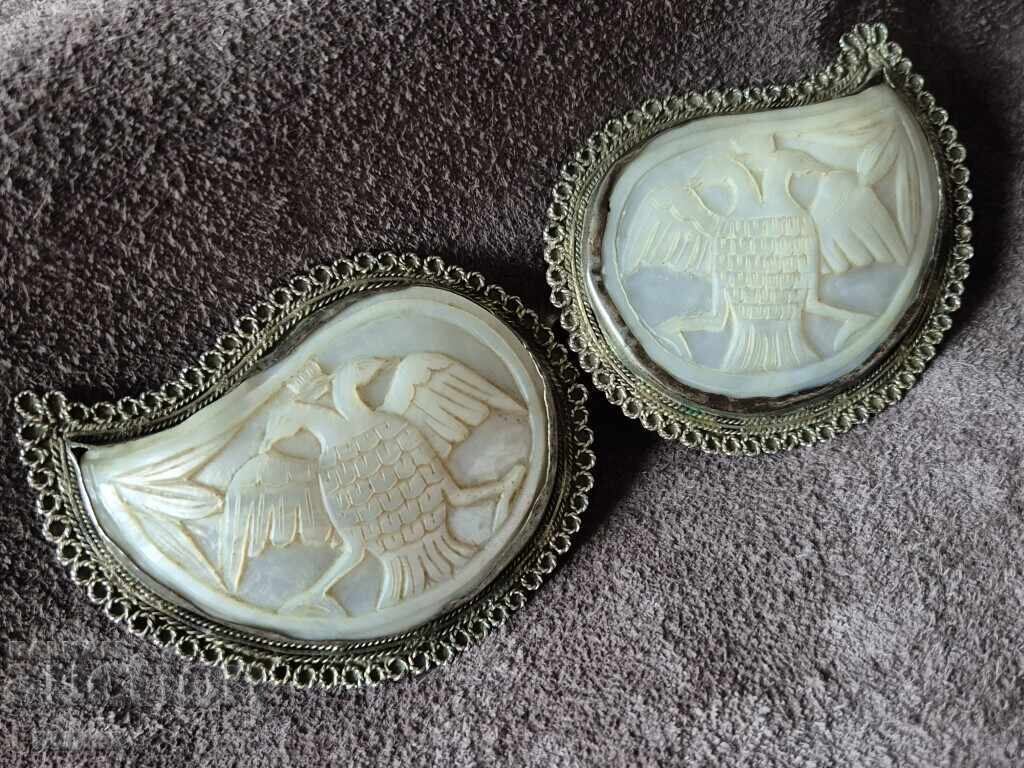 Auction 200-year-old Revival-era Kotel silver pafta (ornamental belt buckle) for traditional costume Auction 200-year-old Revival-era Kotel silver pafta (ornamental belt buckle) for traditional costume