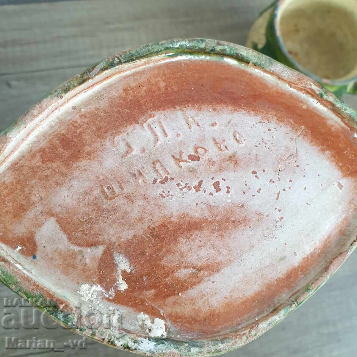 Παράδοση Παλαιά τρωική κεραμική κανάτα και κύπελλο