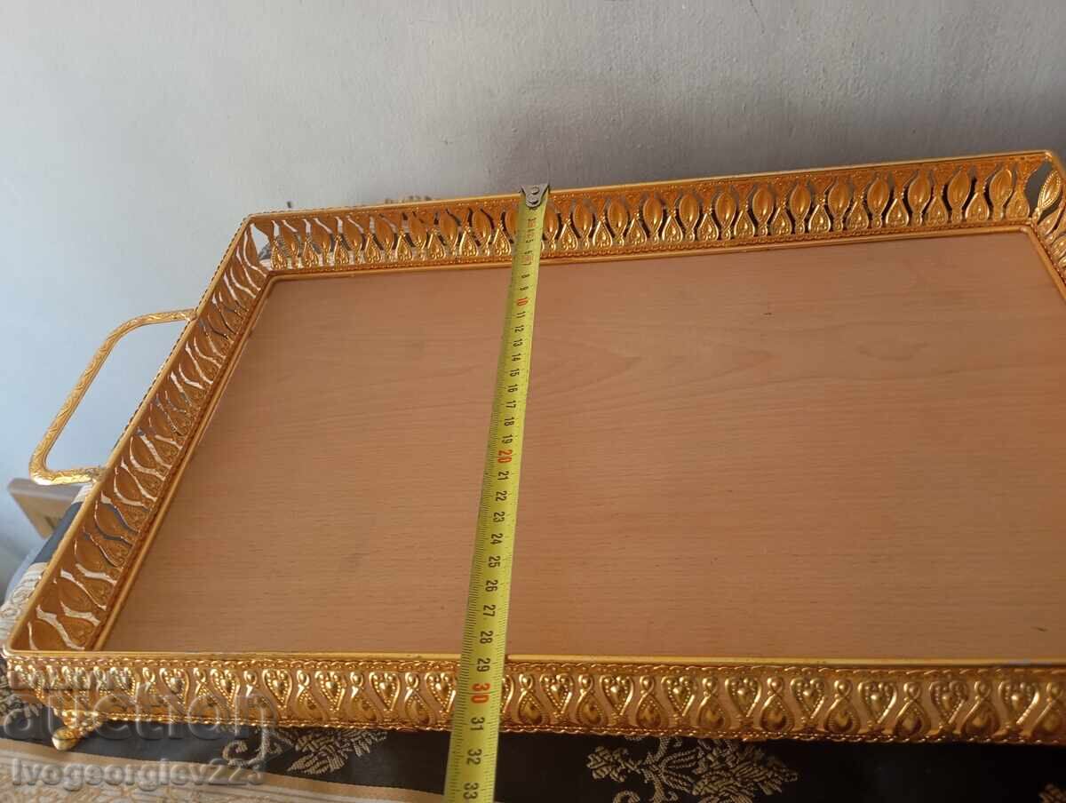 Παράδοση Αντίκα δίσκος, δίσκος σερβιρίσματος