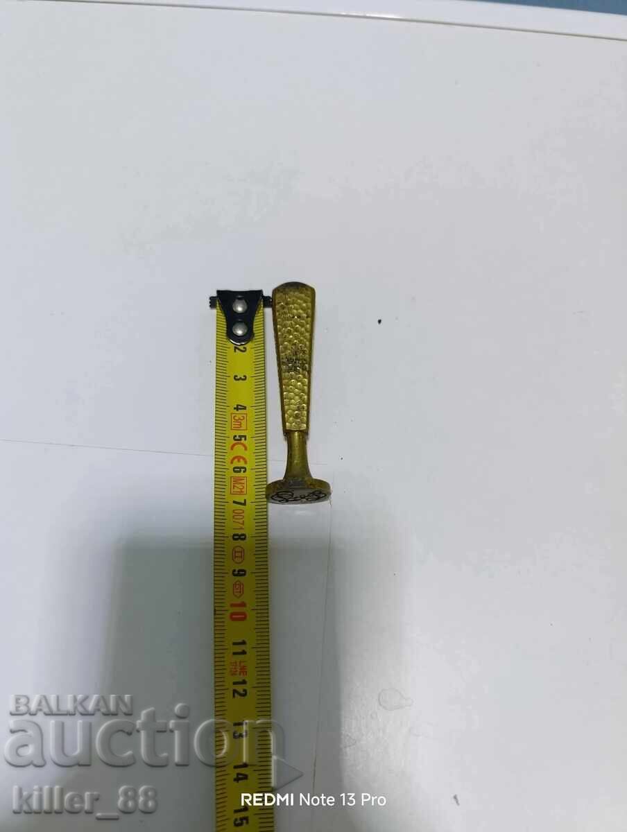 Стар бронзов печат с цена 50.00 лв. | € 25.56 Стар бронзов печат с цена 50.00 лв. | € 25.56