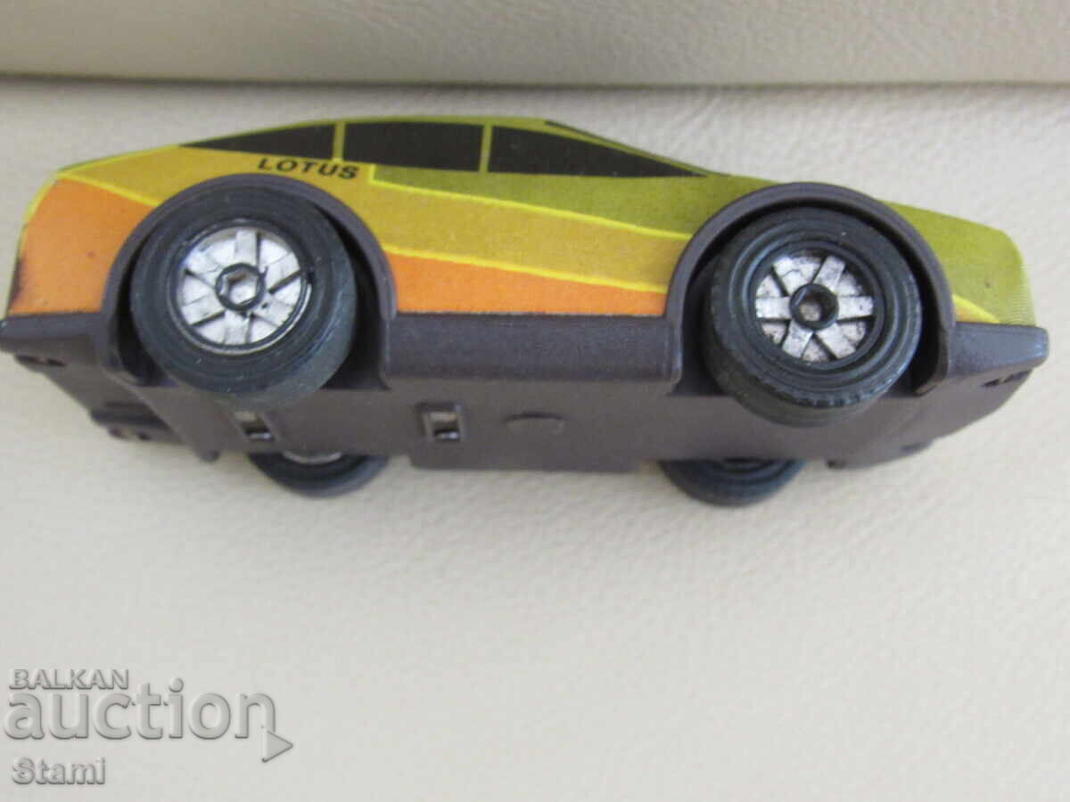 Παράδοση Συλλεκτικό αυτοκινητάκι SAFARI RALYE από την εποχή του σοσιαλισμού