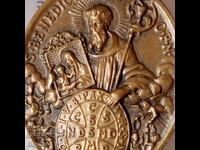Medalie catolică de bronz. Sf. Benedict
