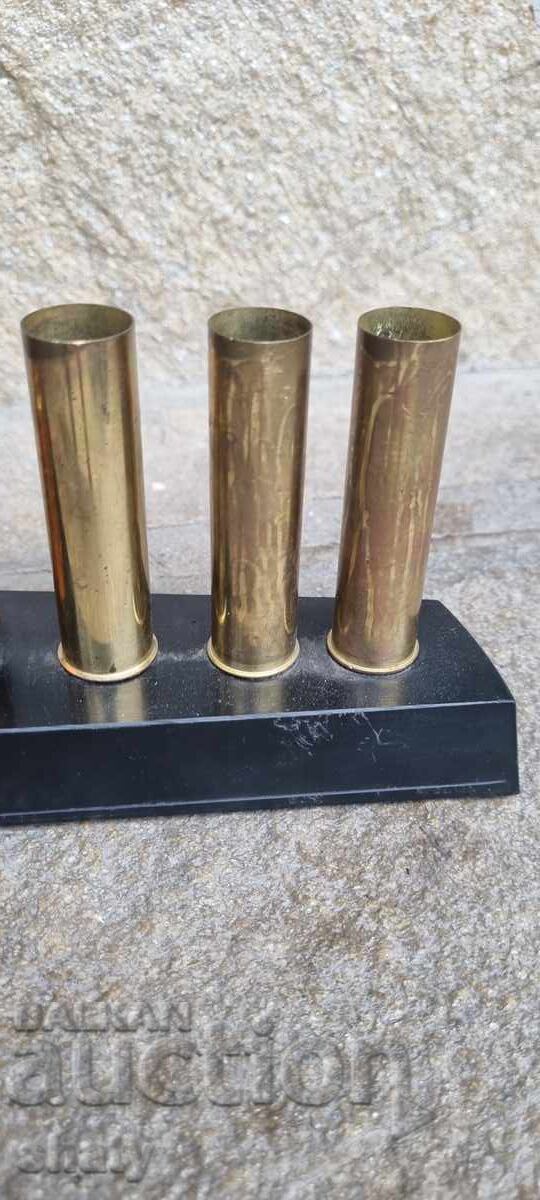 Delivery of Russian souvenir. Pencil holder