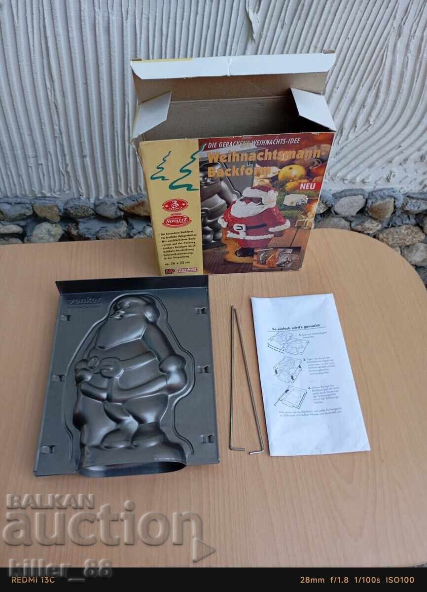 Φόρμα ψησίματος κέικ Άγιος Βασίλης με τιμή 18.00 BGN | € 9.20