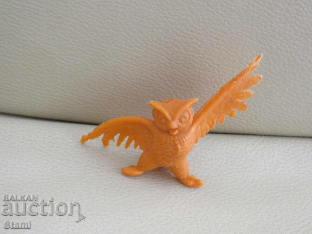 Колекционерска пластмасова фигурка от времето на соца Колекционерска пластмасова фигурка от времето на соца