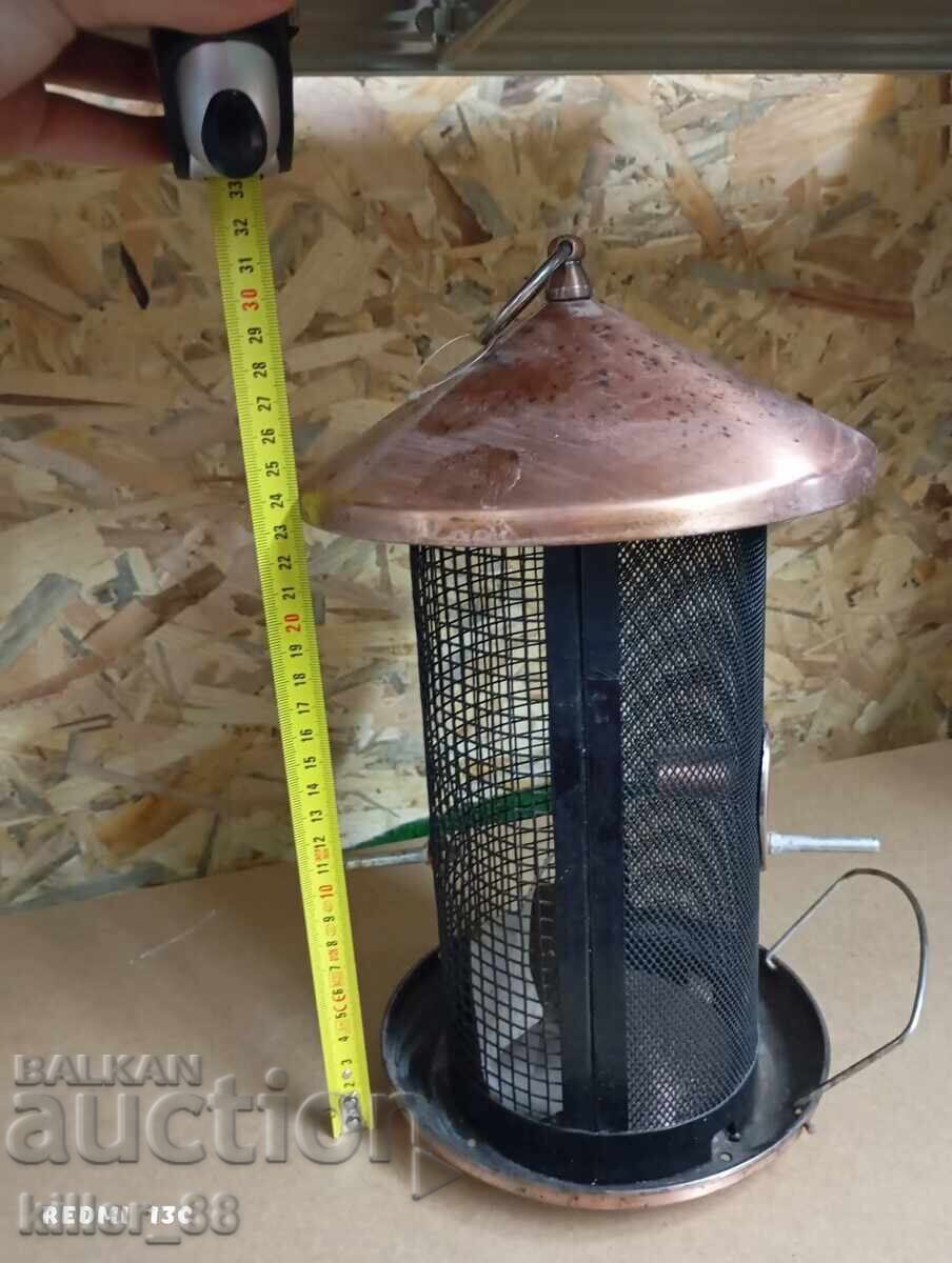 Δημοπρασία Τάιστρα πουλιών Δημοπρασία Τάιστρα πουλιών