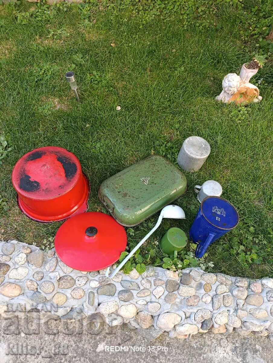 Old dishes with price 55.00 BGN | € 28.12