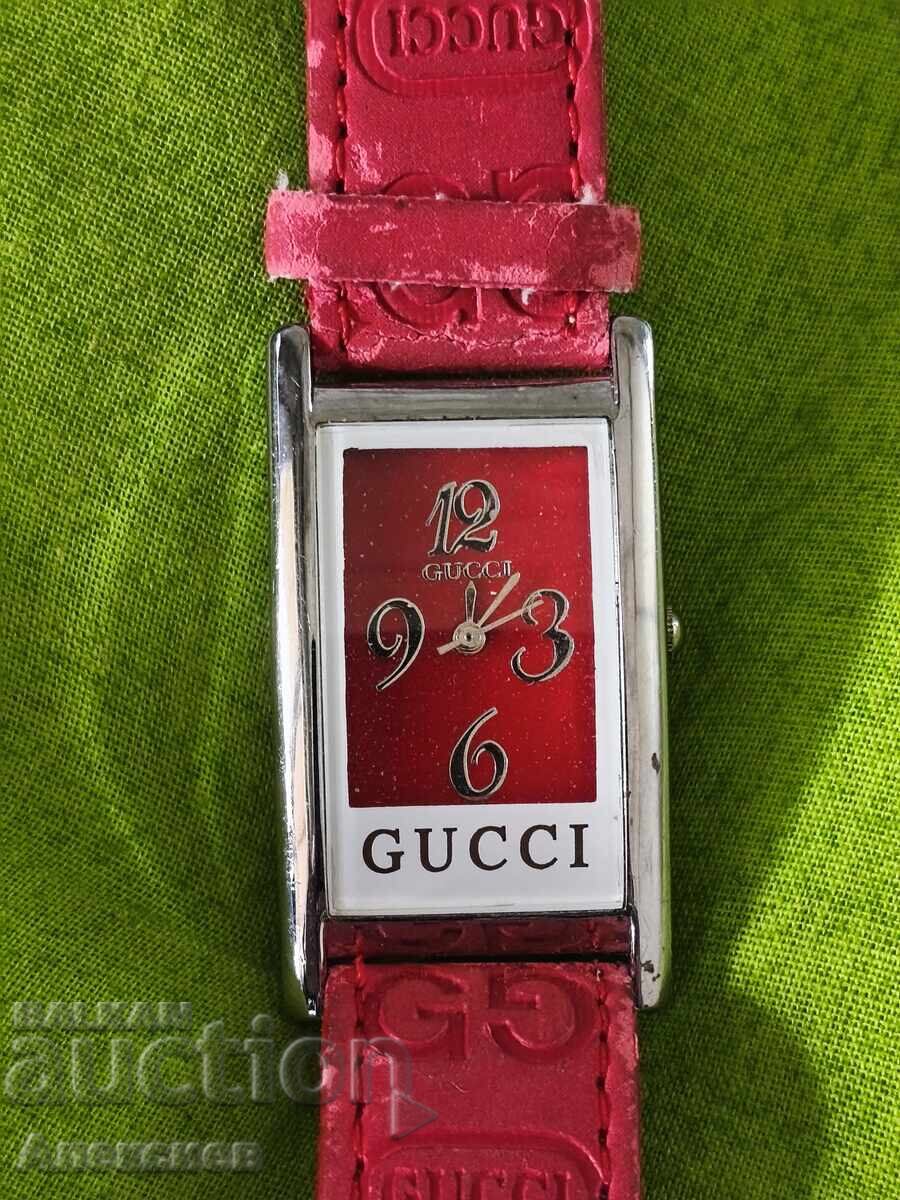 GUCCI women's watch with price 15.00 BGN | € 7.67