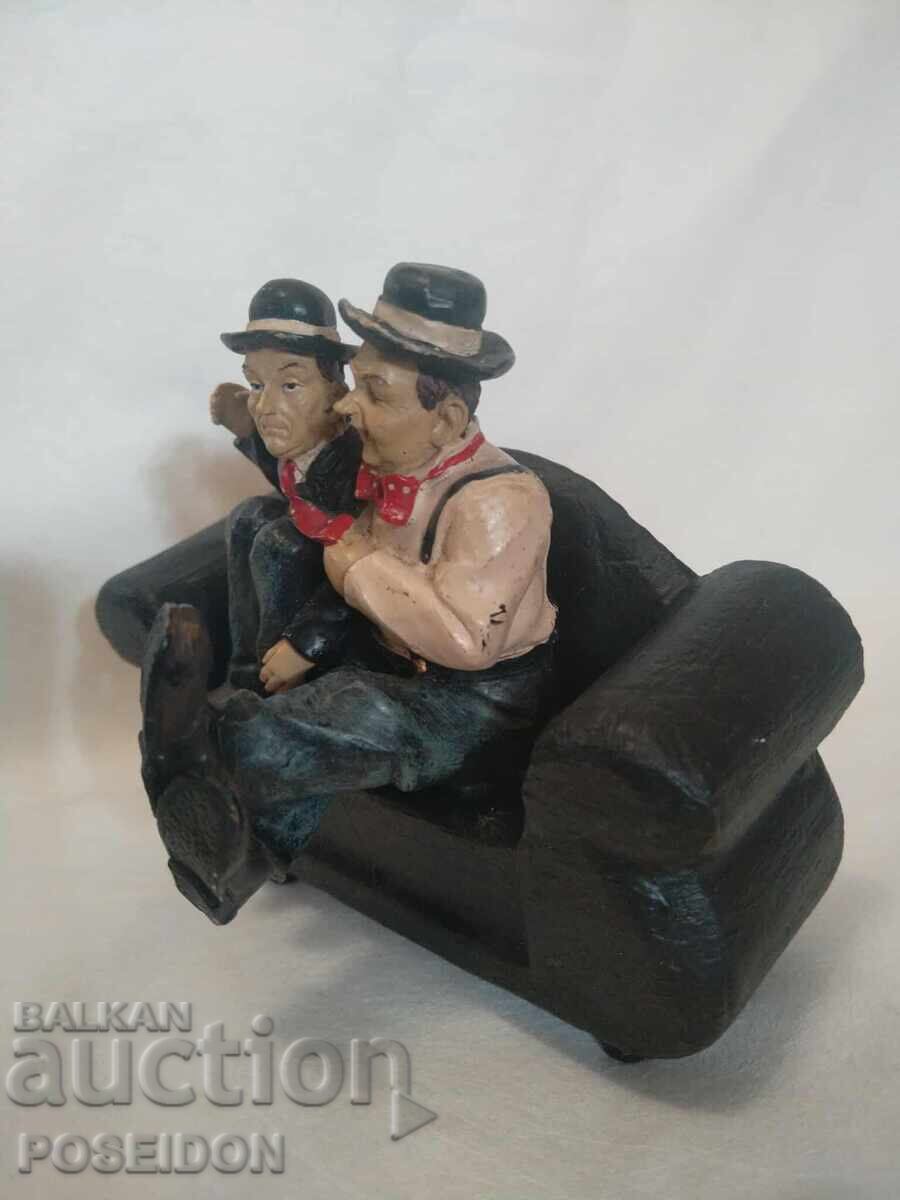 STATUETTE FIGURE LAUREL AND HARDY - 5 STATUETTE FIGURE LAUREL AND HARDY - 5