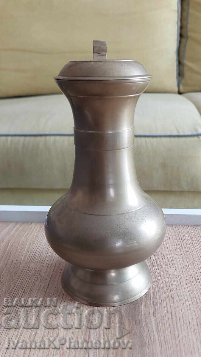 Auction  Solid brass for connoisseurs