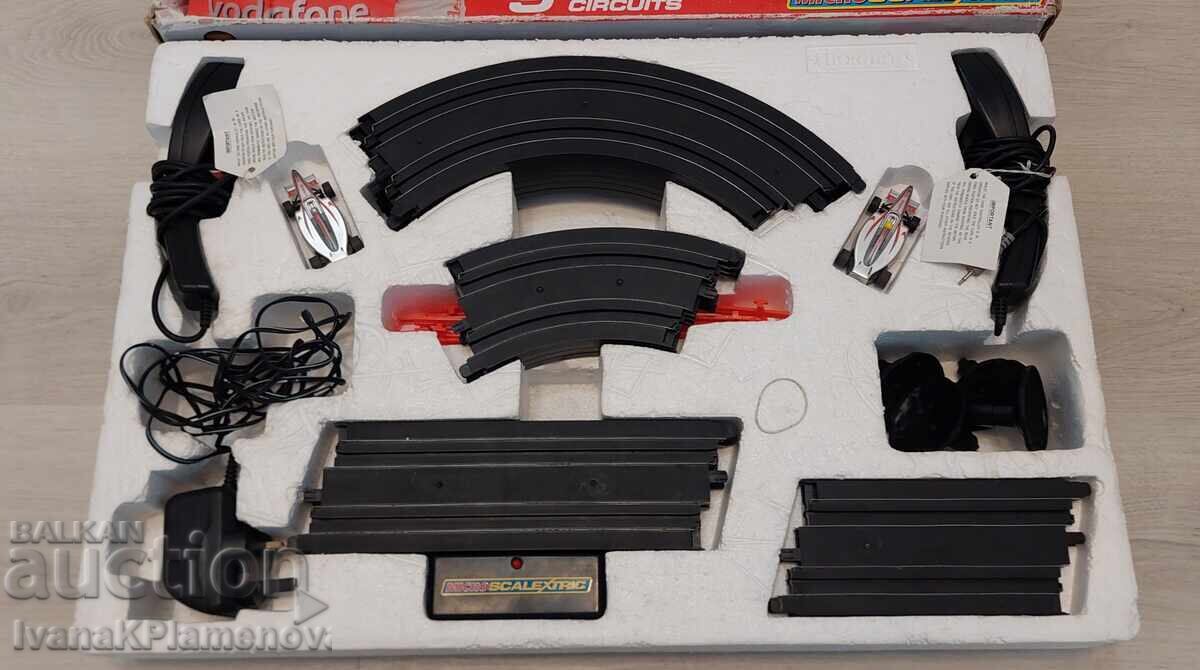 Аукцион Игри с колички за ценители три броя