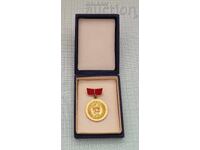 FOR ACTIVE TRADE UNION ACTIVITY HEALTH WORKERS BADGE