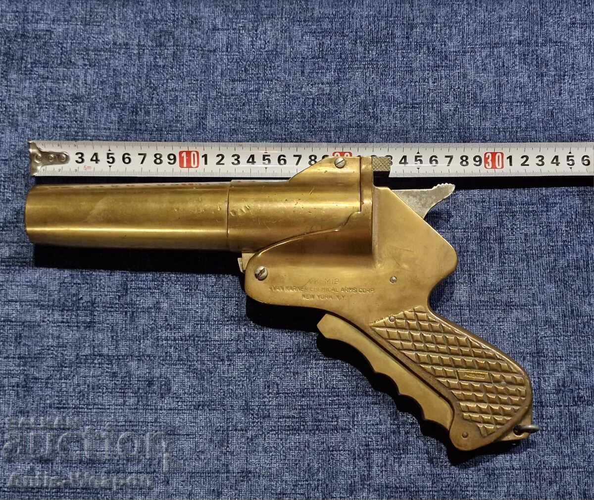 Голям Американски сигнален пистолет Van Karner 1940 г. Голям Американски сигнален пистолет Van Karner 1940 г.