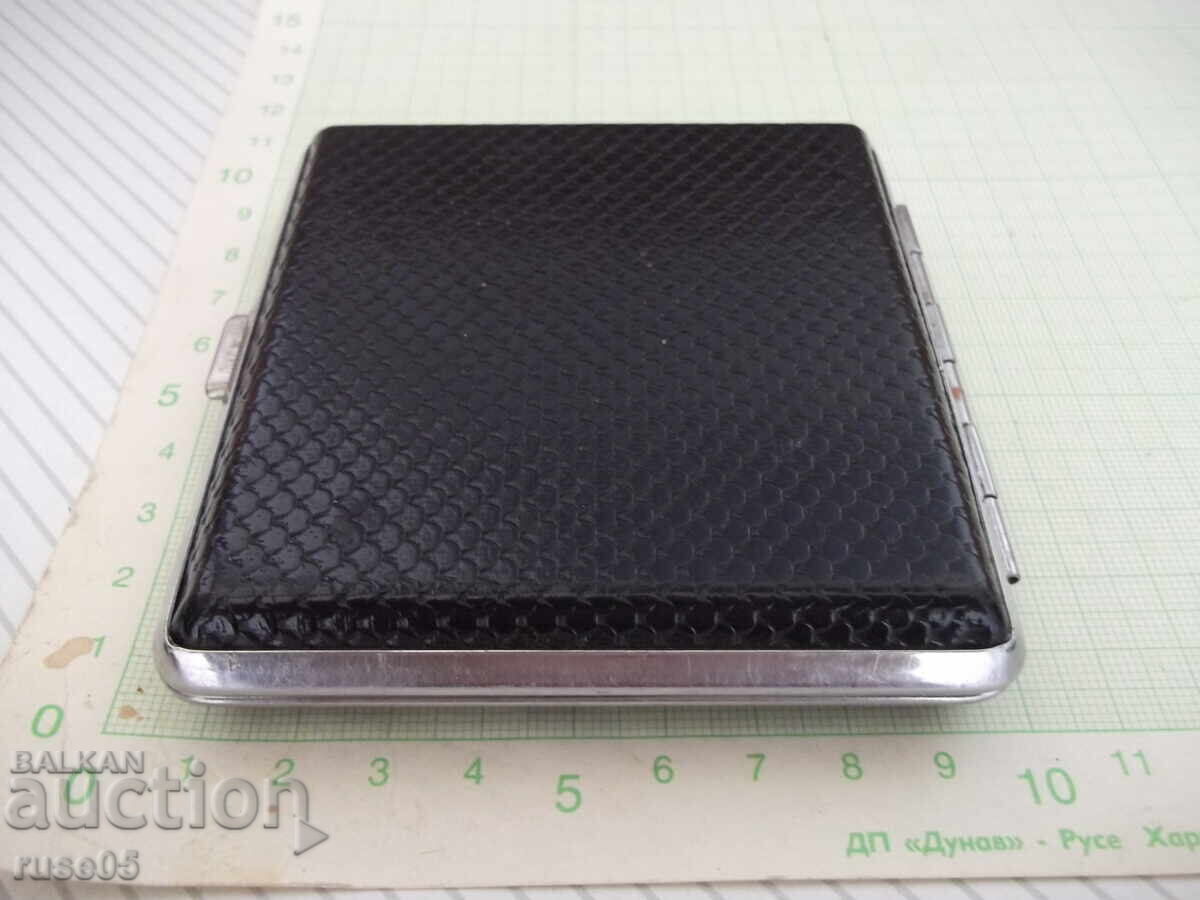 Delivery of Black snuffbox - 3