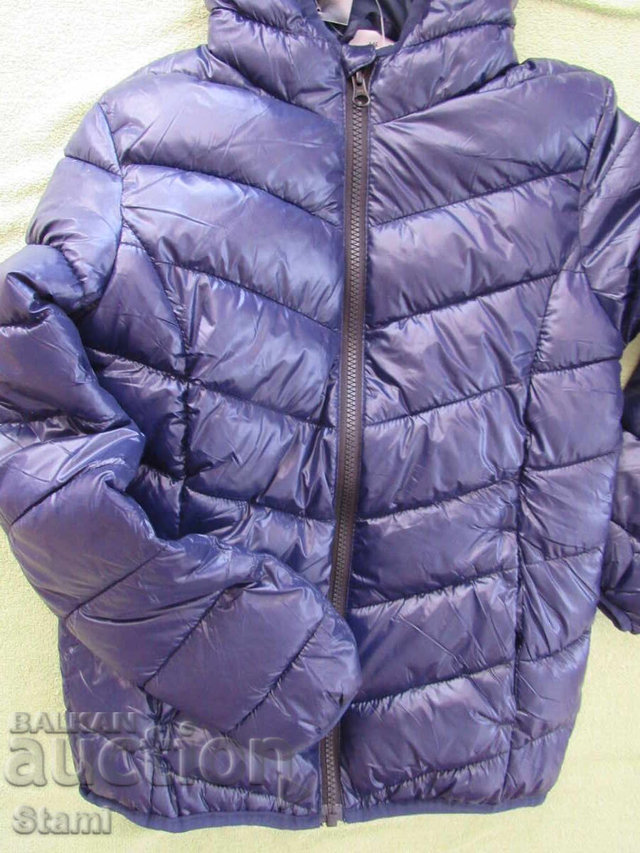 Beautiful children's jacket with hood, size 146, new with price 19.90 BGN | € 10.17