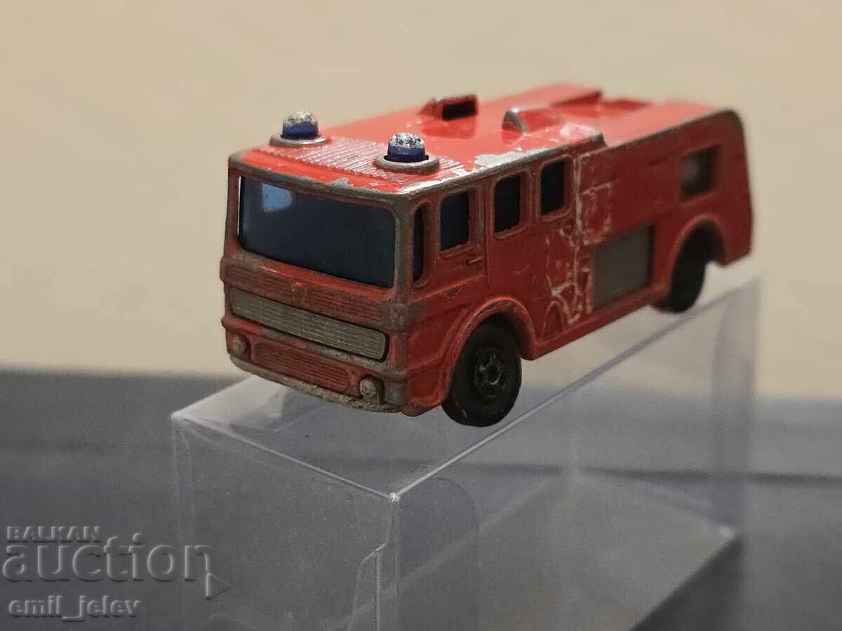 Auction LESNEY MATCHBOX-35A Merryweather Fire Engine 1970-1975 Auction LESNEY MATCHBOX-35A Merryweather Fire Engine 1970-1975