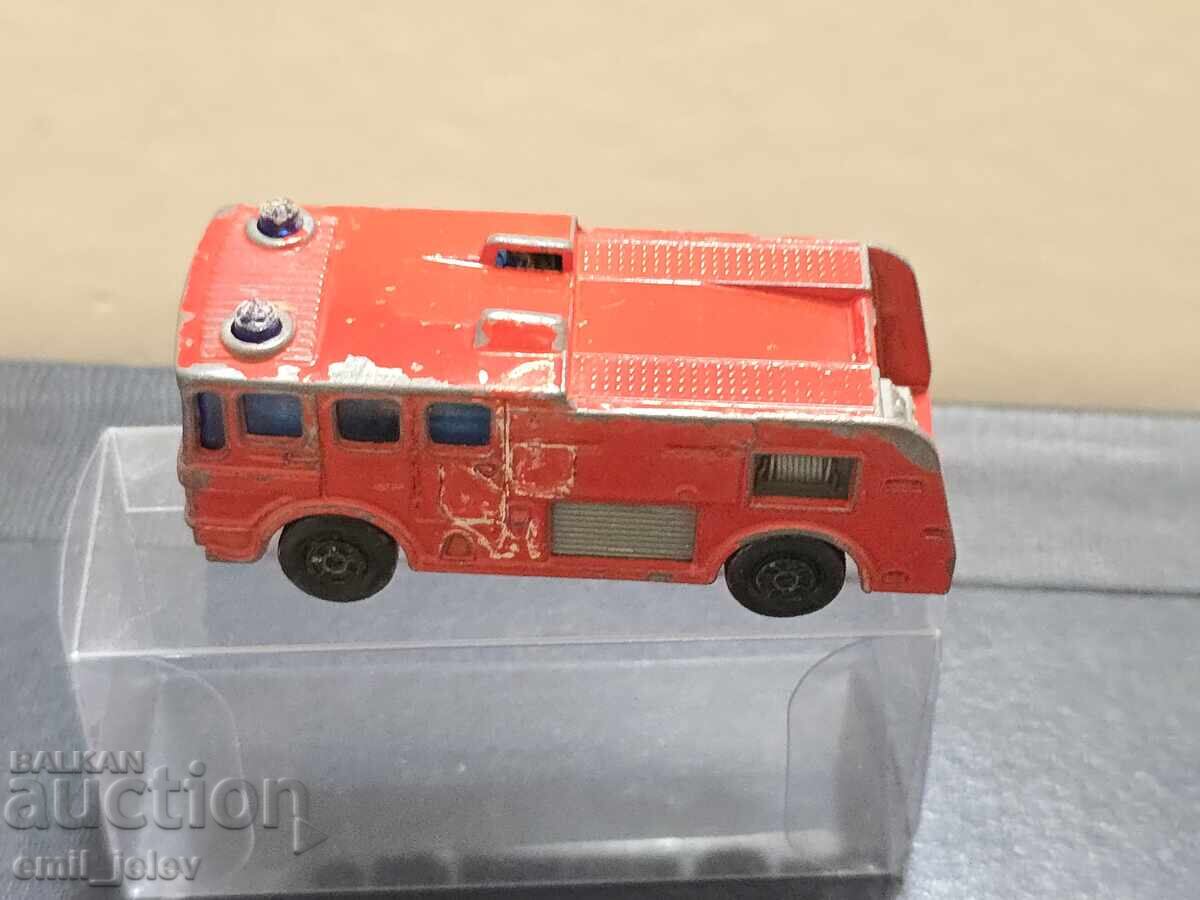 LESNEY MATCHBOX-35A Merryweather Fire Engine 1970-1975 - 5 LESNEY MATCHBOX-35A Merryweather Fire Engine 1970-1975 - 5