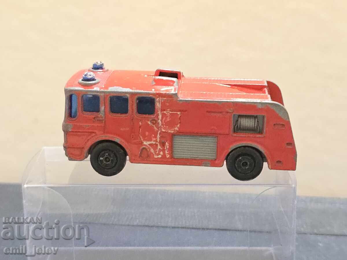 LESNEY MATCHBOX-35A Merryweather Fire Engine 1970-1975 LESNEY MATCHBOX-35A Merryweather Fire Engine 1970-1975