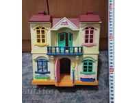 Casa specială a lui Barbie și compania