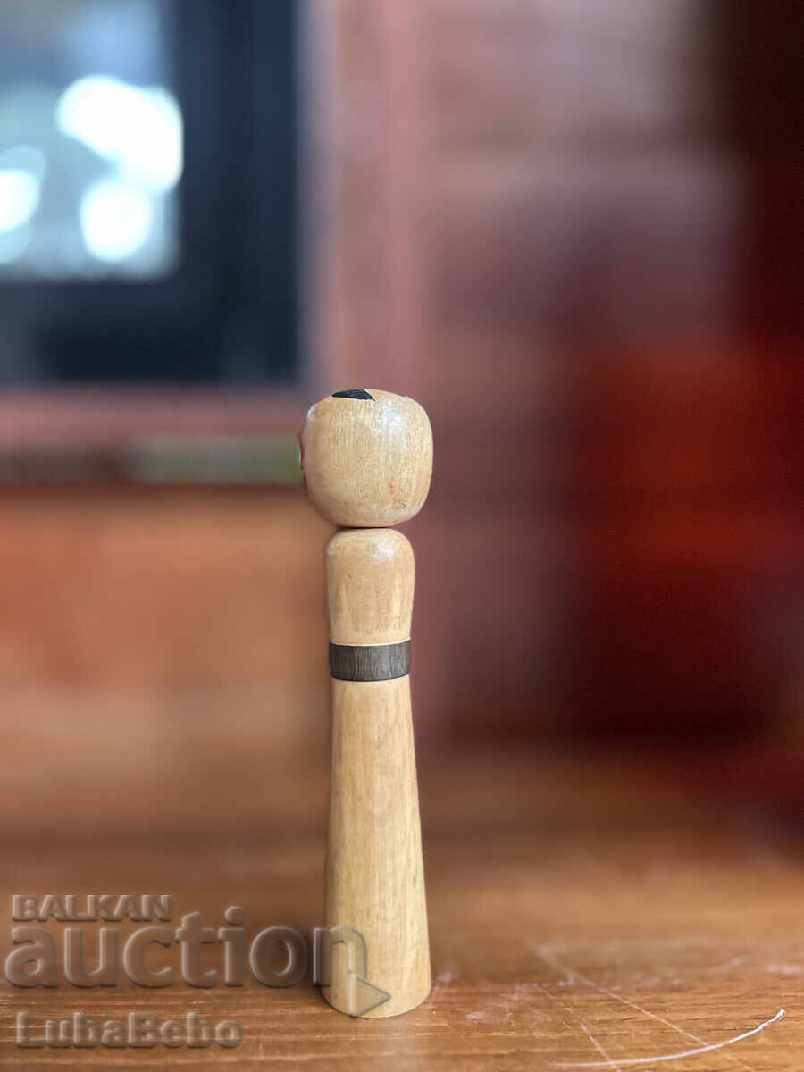 Auction  Traditional Kokeshi Style, Nambu/Kina-Kina-Kei
