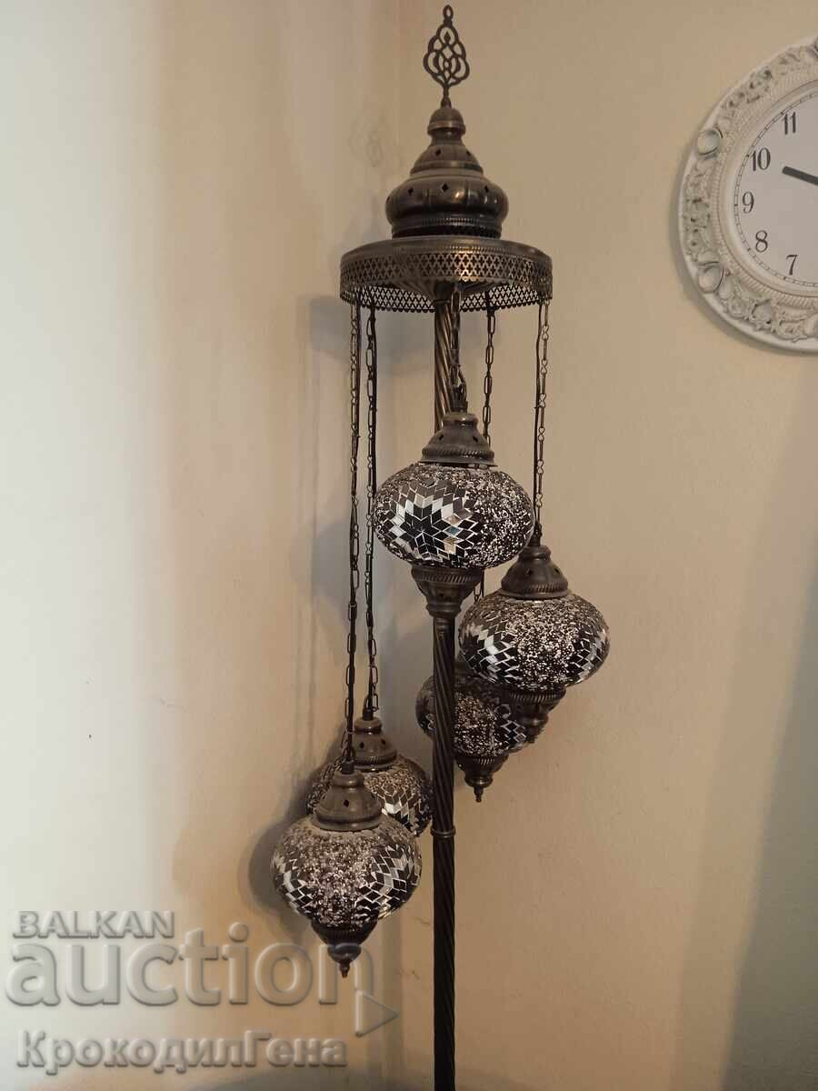 ΛΑΜΠΑ ΠΑΤΩΜΑΤΟΣ με τιμή 270.00 BGN | € 138.05