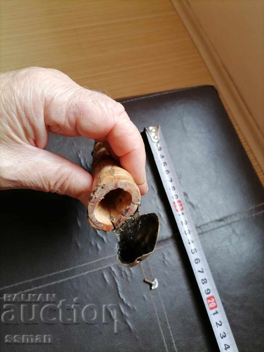 Cuțit vechi cu mâner sculptat cu ascunzătoare - 5 Cuțit vechi cu mâner sculptat cu ascunzătoare - 5