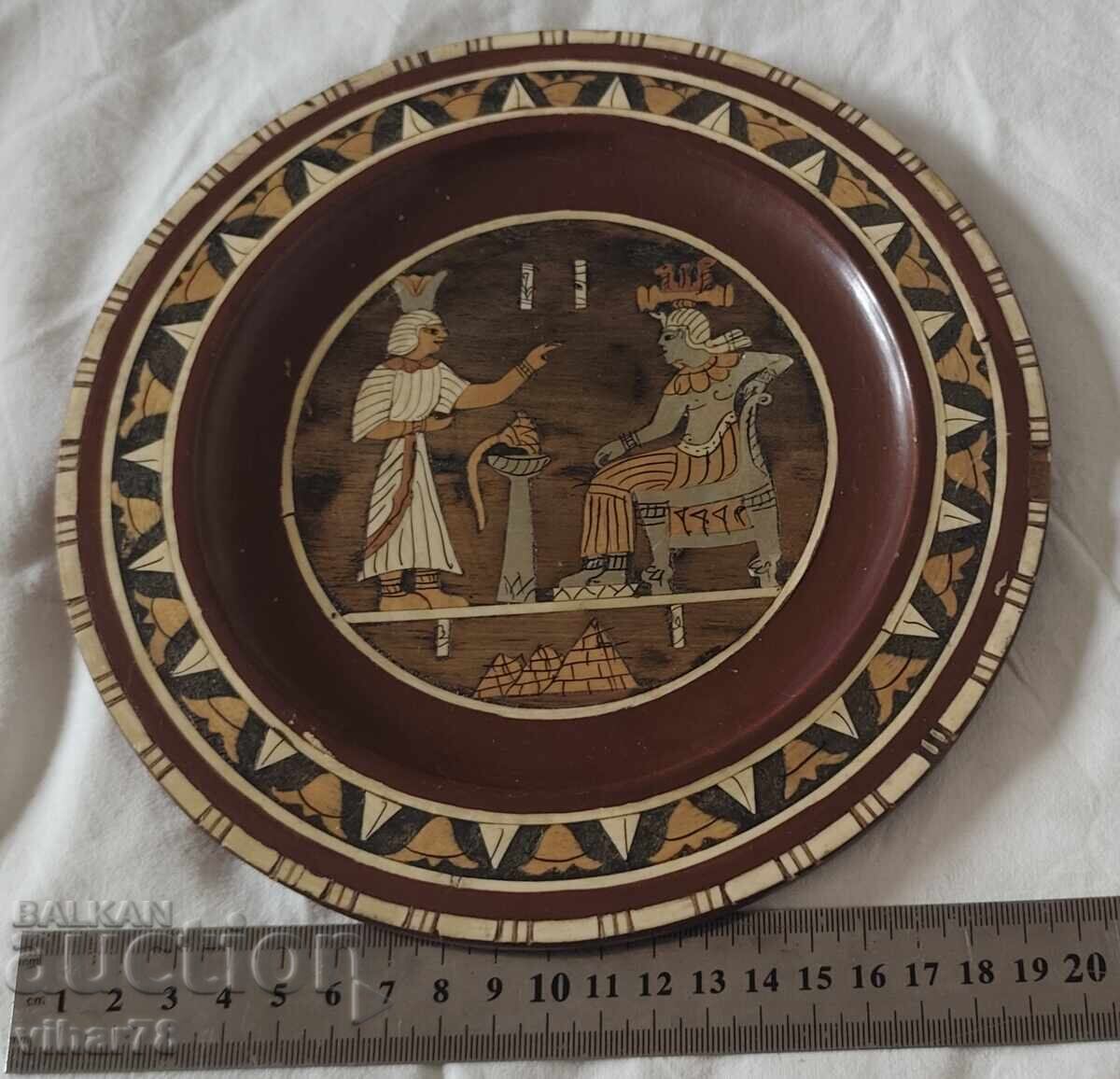 ΠΑΛΙΟ ΞΥΛΙΝΟ ΠΙΑΤΟ ΓΙΑ ΤΟΙΧΟ με τιμή 35.99 BGN | € 18.40 ΠΑΛΙΟ ΞΥΛΙΝΟ ΠΙΑΤΟ ΓΙΑ ΤΟΙΧΟ με τιμή 35.99 BGN | € 18.40