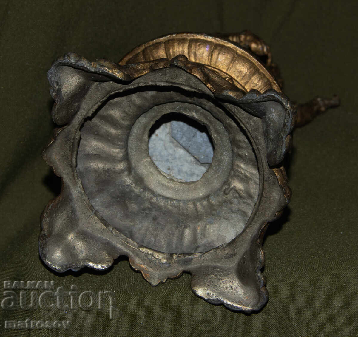 Statuetă decorativă veche din metal, figură de bărbat - 5