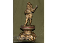 Statuetă decorativă veche din metal, figură de bărbat