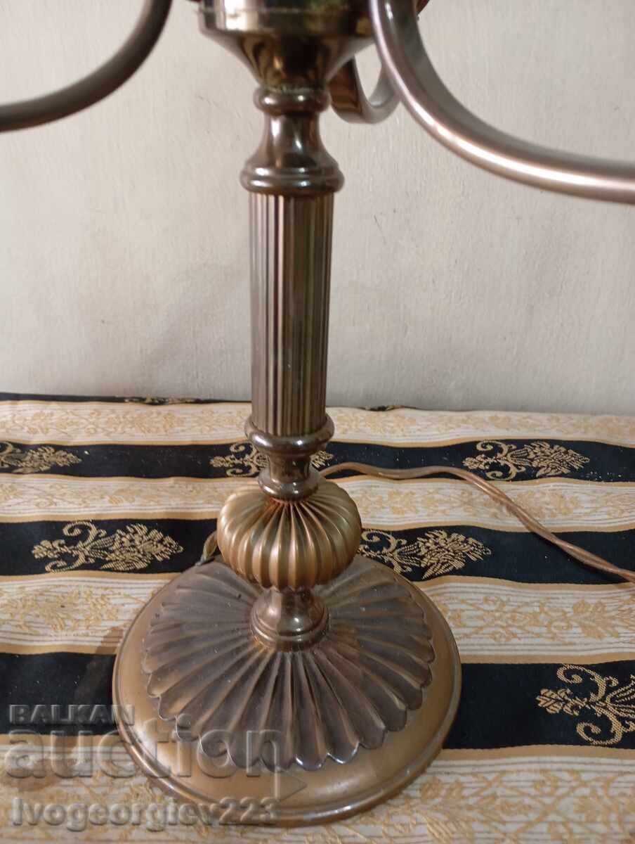 Vintage επιτραπέζιο φωτιστικό με τιμή 89.00 BGN | € 45.50
