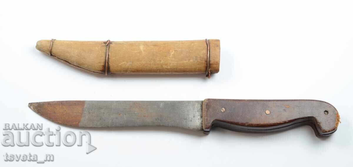 Antique knife with a wooden sheath with price 10.00 BGN | € 5.11