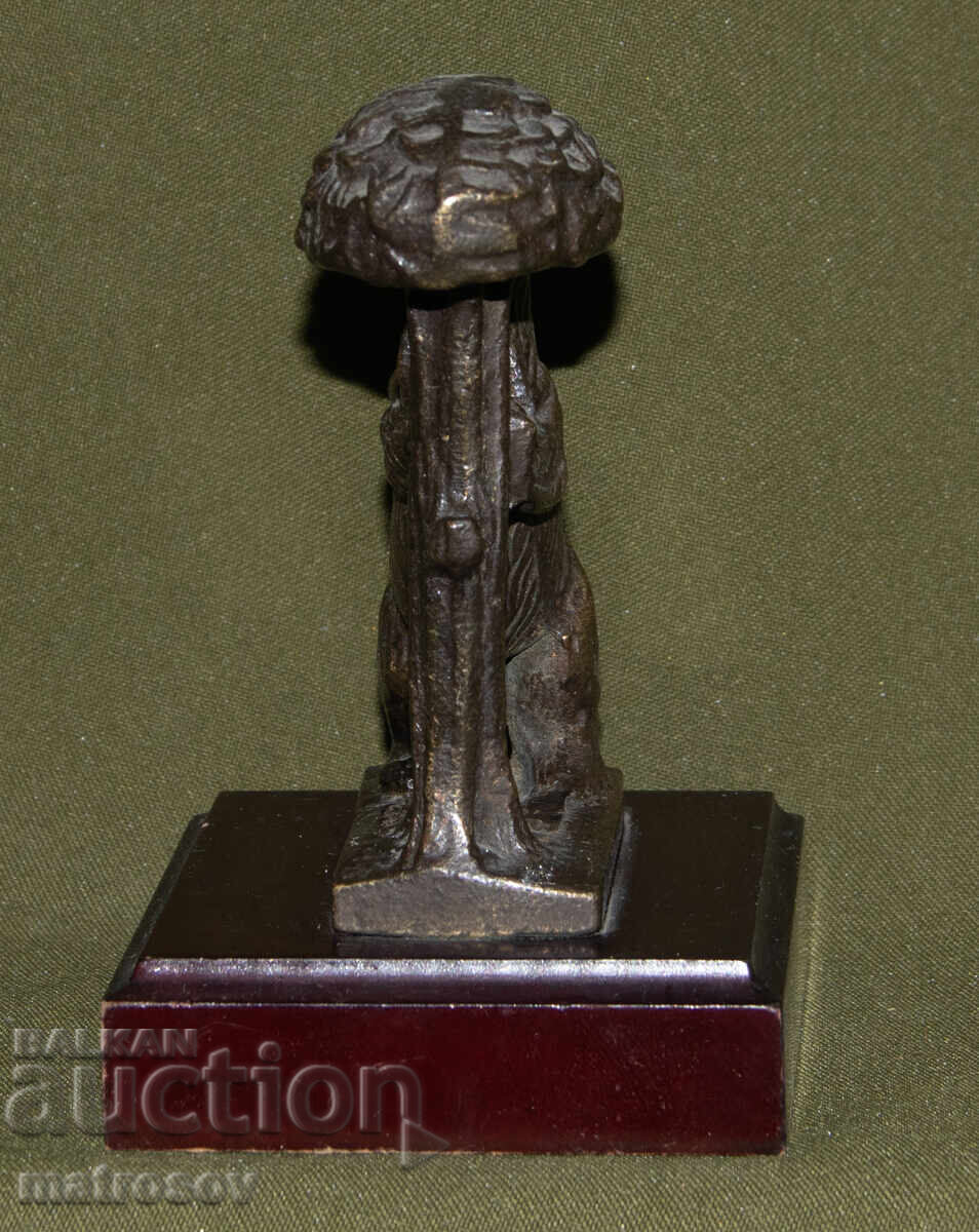 Παράδοση Αυθεντικό χάλκινο γλυπτό, σύμβολο της Μαδρίτης