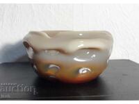 scrumieră din sticlă masivă de culoare chihlimbar