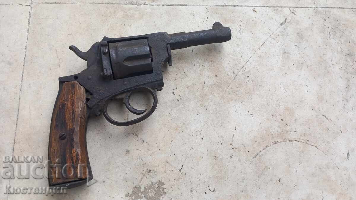 Доставка на СТАР РЕВОЛВЕР ЛЕБЕЛ