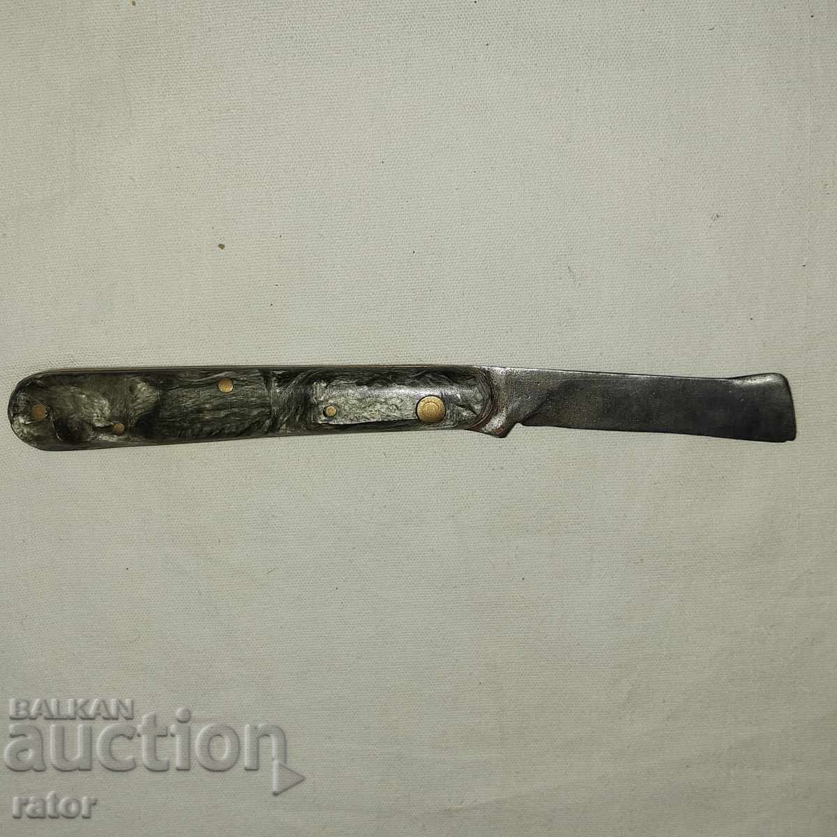 Παλιό κηπουρικό μαχαίρι, μαχαίρι, σήμανση με τιμή 13.99 BGN | € 7.15 Παλιό κηπουρικό μαχαίρι, μαχαίρι, σήμανση με τιμή 13.99 BGN | € 7.15