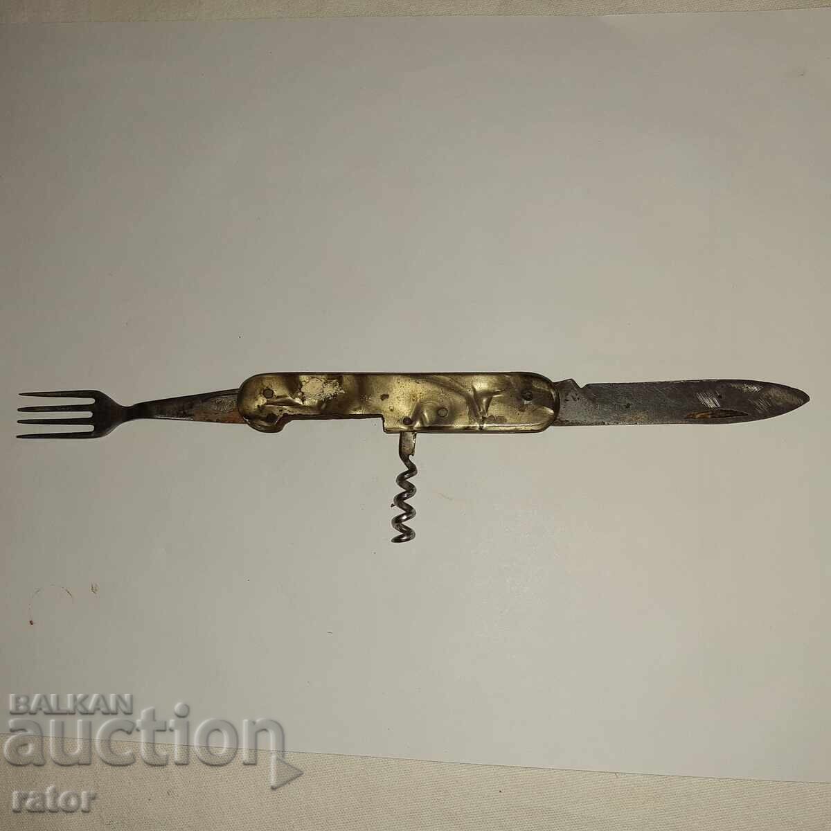 Licitație Vechi cuțit, picior - TERVEL Licitație Vechi cuțit, picior - TERVEL