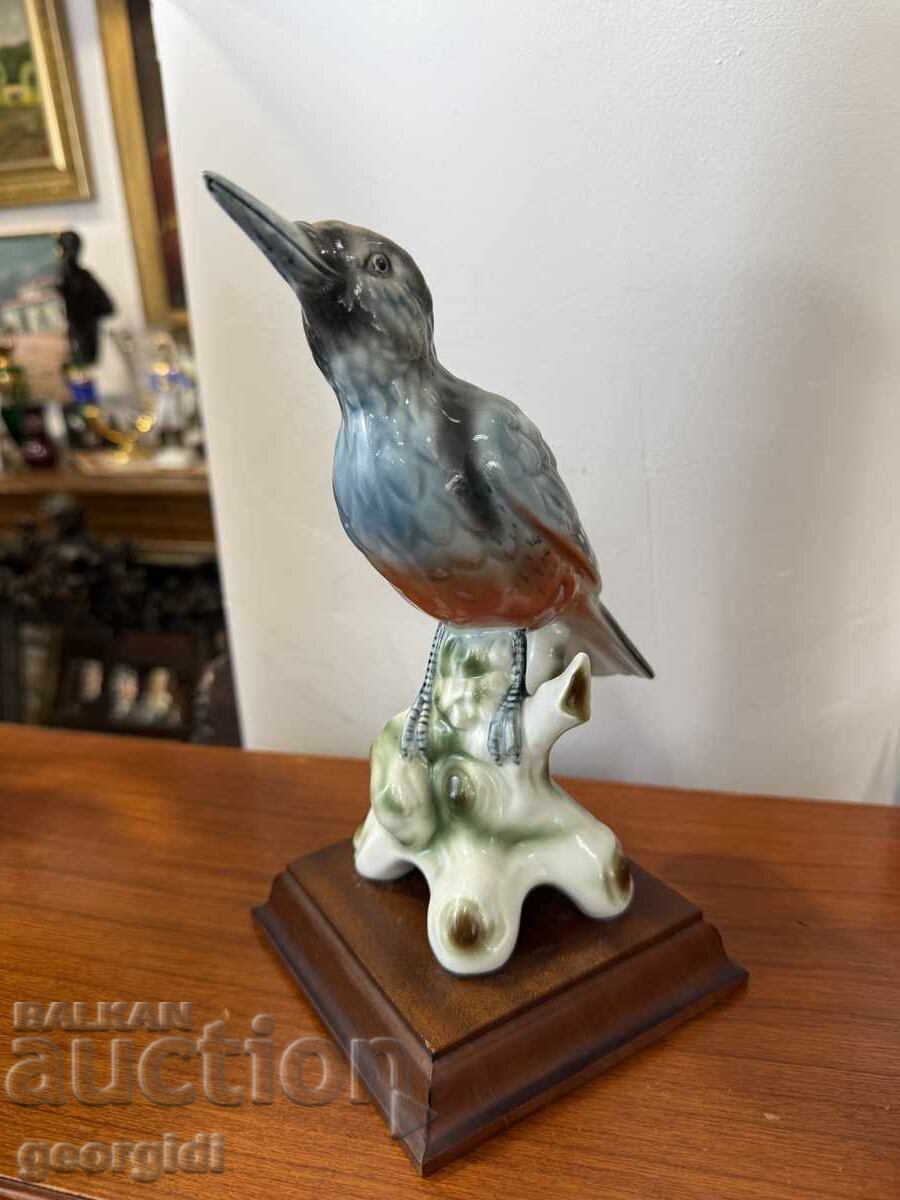 Доставка на Порцеланова фигура "Птица. КЪЛВАЧ" №7386 Доставка на Порцеланова фигура "Птица. КЪЛВАЧ" №7386