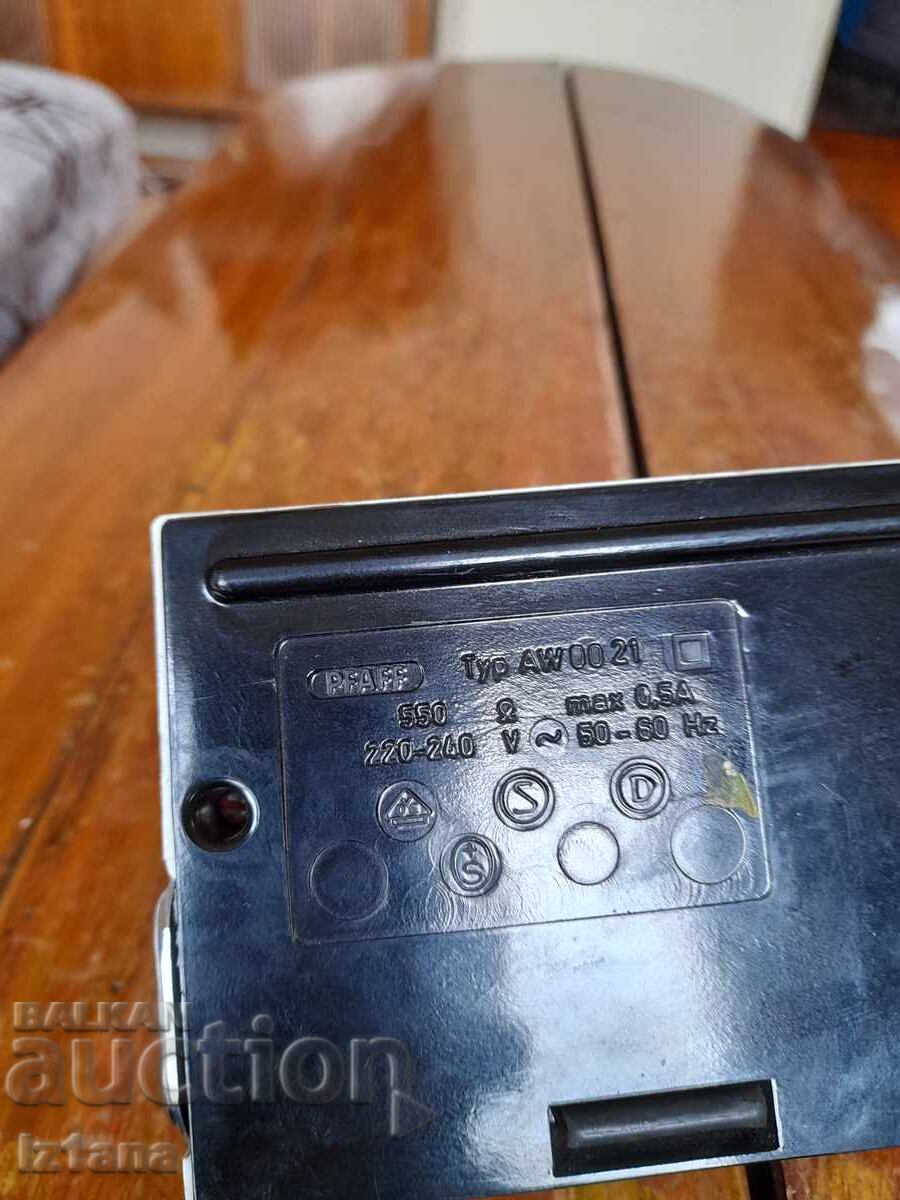 Стар педал за шевна машина - 7