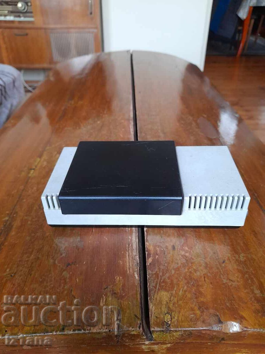 Стар педал за шевна машина