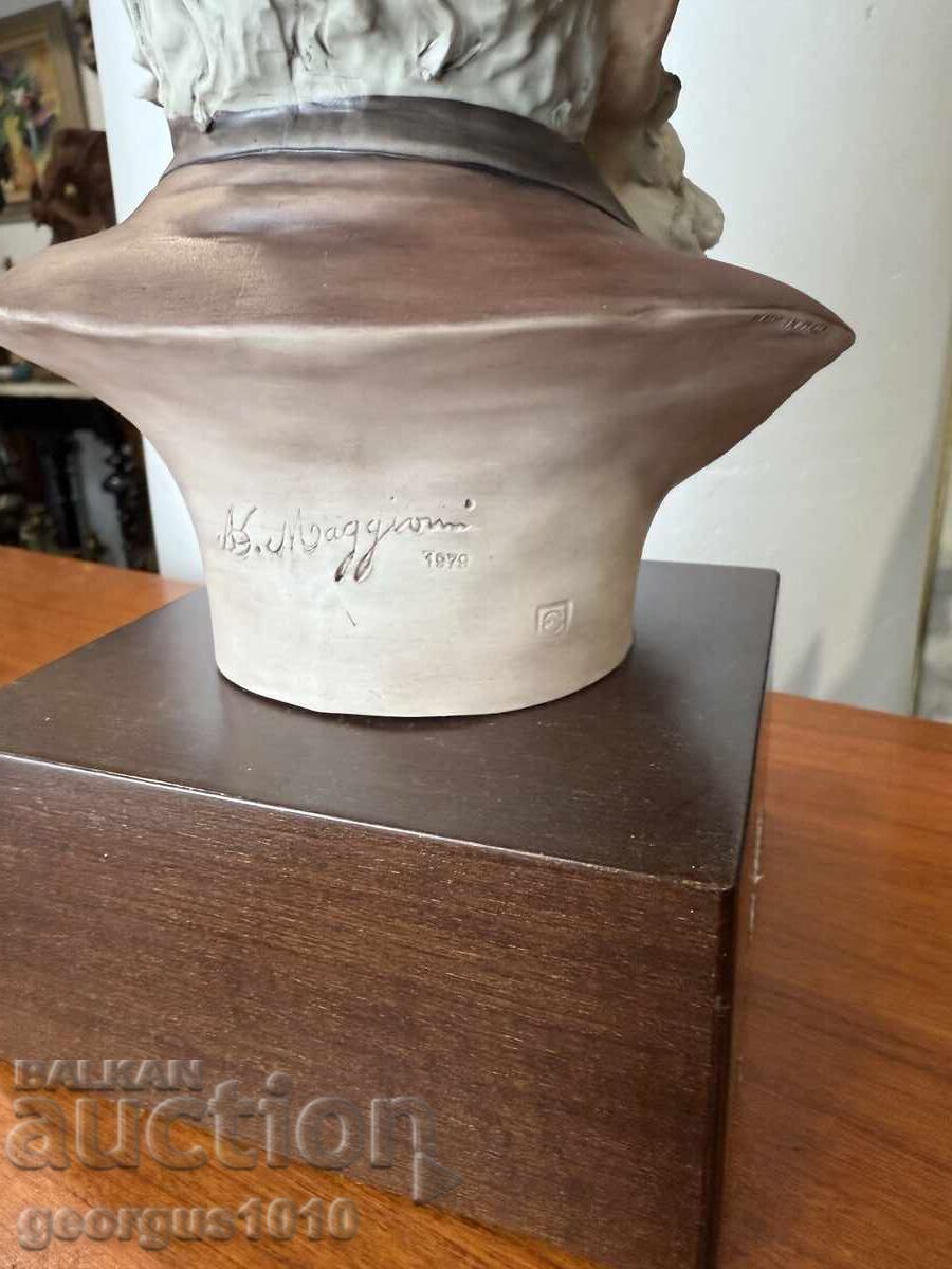 Italian porcelain bust "Old Man with a Pipe" No. 7394 - 7