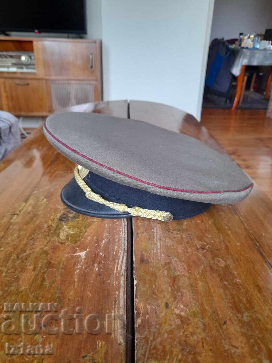 Livrarea șapcă militară veche Livrarea șapcă militară veche