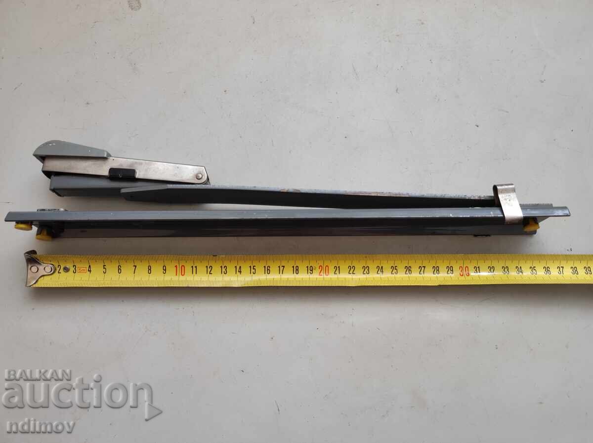 Capsator de colecție din epoca socialistă cu preț 15.00 BGN | € 7.67